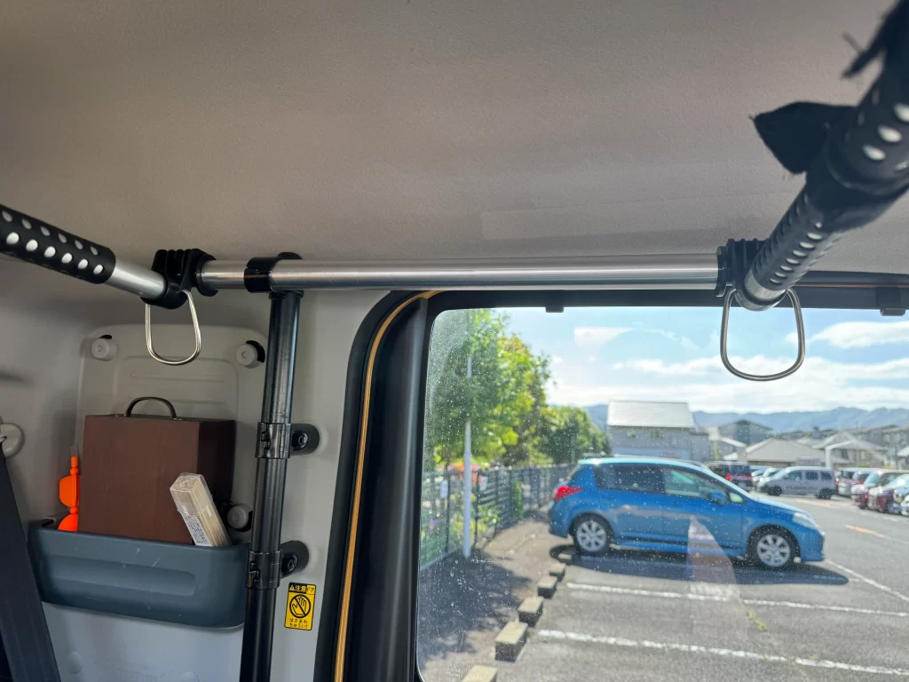 インテリアバー取り付け後